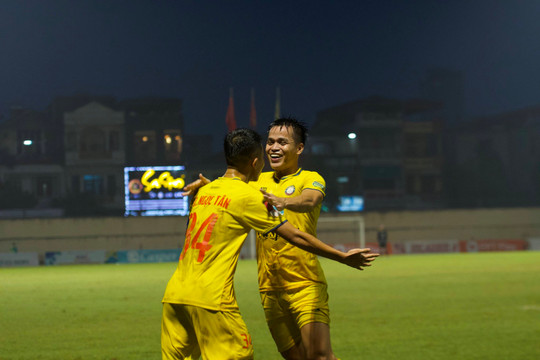 Thanh Hóa tiếp sức cho Nam Định tiến gần thêm ngôi vô địch V-League