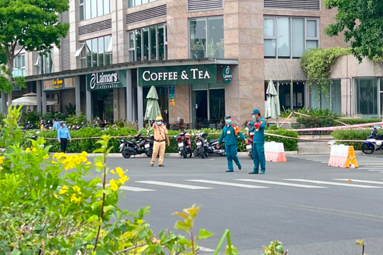 Phong tỏa tòa nhà tại khu đô thị ở TP.Thủ Đức sau khi phát hiện 2 người tử vong