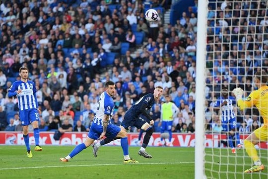 Chelsea có thể khiến Tottenham phải trả giá sau trận thua Man City