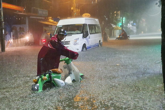 Cảnh báo ngập lụt do mưa lớn tại TP.Đà Nẵng