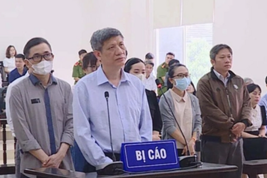 Vụ Việt Á: Vì sao 2 cựu cán bộ ở CDC Bình Dương được miễn trách nhiệm hình sự?