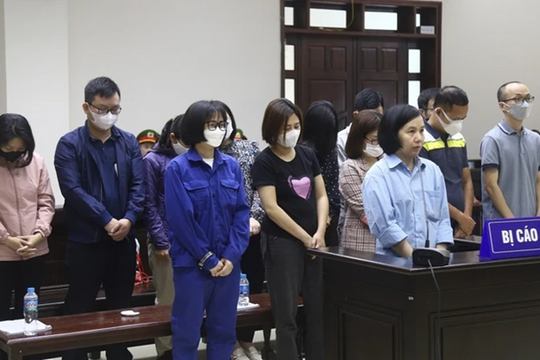 ‘Siêu lừa’ Nguyễn Thị Hà Thành được giảm án, vợ đại gia được trả lại các sổ tiết kiệm