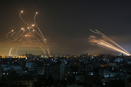 Hamas phát động cuộc tấn công 'tên lửa lớn' vào Tel Aviv và miền Trung Israel