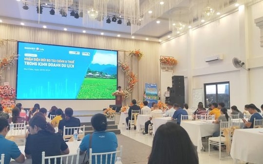 Hội Thông tin khoa học và công nghệ phổ biến kiến thức về phát triển, phòng ngừa rủi ro khi làm du lịch