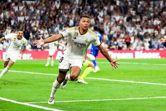 Mbappe ký hợp đồng có thời hạn 5 năm với Real Madrid