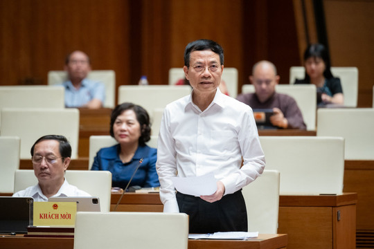 Bộ trưởng Nguyễn Mạnh Hùng: Dùng công nghệ để giải quyết các vấn đề công nghệ