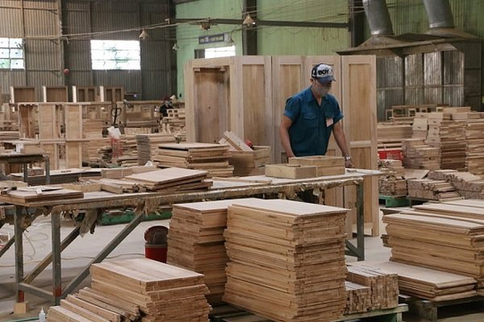 Mỹ tiếp tục gia hạn điều tra lẩn tránh thuế với tủ gỗ nhập khẩu từ Việt Nam
