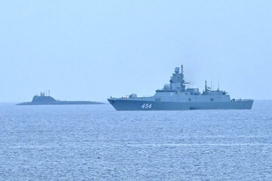 Tàu hải quân Nga cập cảng Cuba, Mỹ theo dõi chặt chẽ