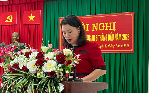 Cách chức phó bí thư với nữ chủ tịch huyện ở Đồng Nai bị lừa 170 tỉ đồng