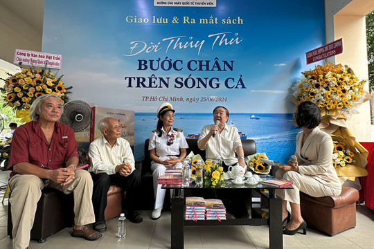 'Đời thủy thủ - Bước chân trên sóng cả', cuốn sách đầu tiên về thuyền viên Việt Nam