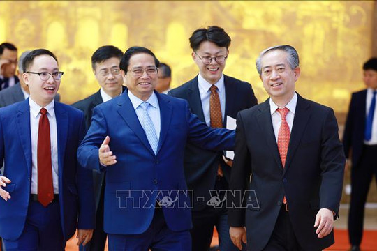 Thủ tướng Phạm Minh Chính tiếp Đại sứ Trung Quốc tại Việt Nam Hùng Ba