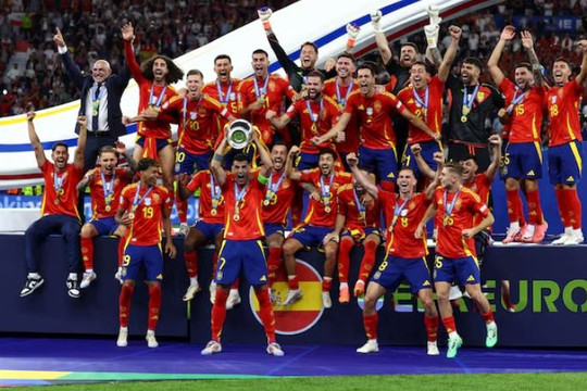 Tây Ban Nha đăng quang ở Euro 2024 nhờ nỗ lực vượt khó, thắng cả 4 nhà vô địch World Cup