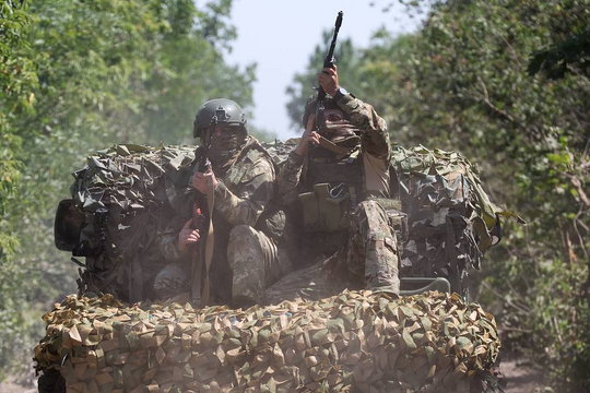 Quân Nga tăng cường tấn công Donetsk, quét sạch kho vũ khí của Ukraine