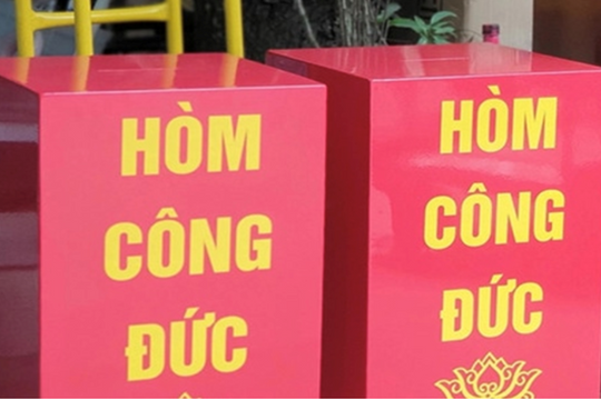 Tăng cường công tác quản lý tiền công đức