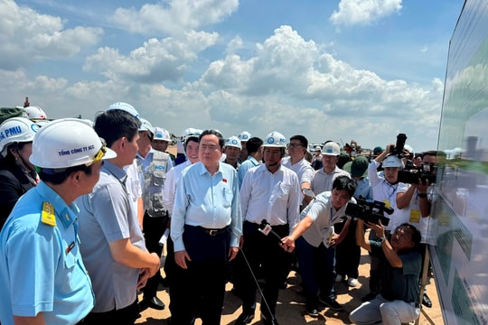 Chủ tịch Quốc hội Trần Thanh Mẫn kiểm tra tiến độ sân bay Long Thành