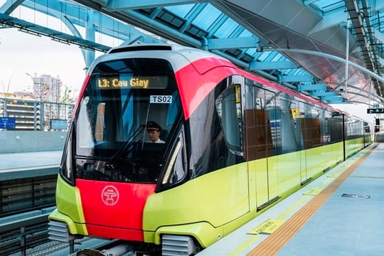 Metro Nhổn - ga Hà Nội ngày đầu bán vé thế nào?