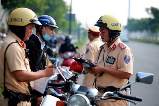 TP.HCM: Hàng trăm tin báo của người dân về vi phạm giao thông được xử lý sau 1 tháng phát động