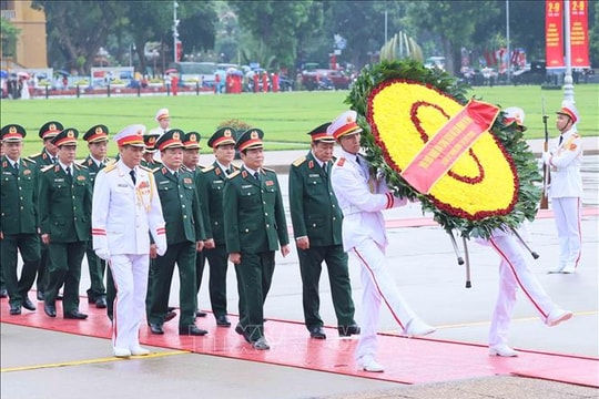 Lãnh đạo Đảng, Nhà nước vào Lăng viếng Chủ tịch Hồ Chí Minh