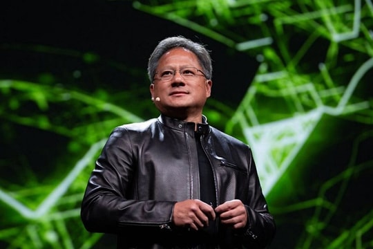 CLB tỷ phú 100 tỉ USD thu hẹp còn 12 người khi Jensen Huang, Michael Dell và Gautam Adani rời top