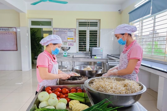 TP.HCM: Kiểm tra dịch vụ ăn uống trong trường học