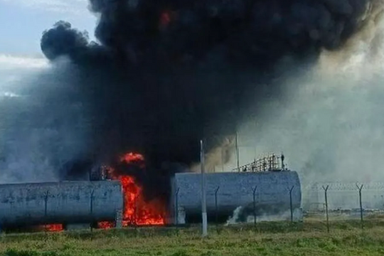 Ukraine tấn công kho nhiên liệu ở Belgorod, Nga áp sát Pokrovsk