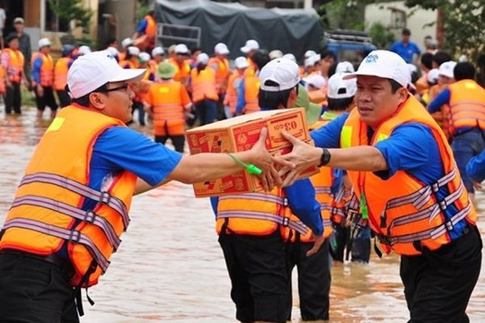 Tăng cường cung ứng hàng thiết yếu phục vụ người dân khu vực bị ảnh hưởng của bão số 3