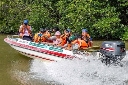 Du lịch trải nghiệm ở Cà Mau thu hút du khách