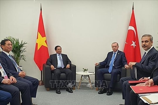 Thủ tướng Chính phủ Phạm Minh Chính gặp Tổng thống Thổ Nhĩ Kỳ Recep Tayyip Erdogan