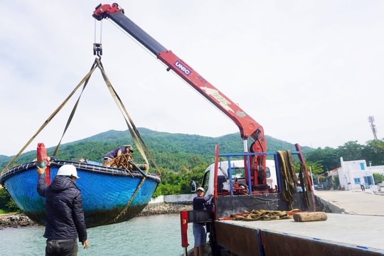 Đà Nẵng, Quảng Nam hối hả ứng phó bão Trà Mi