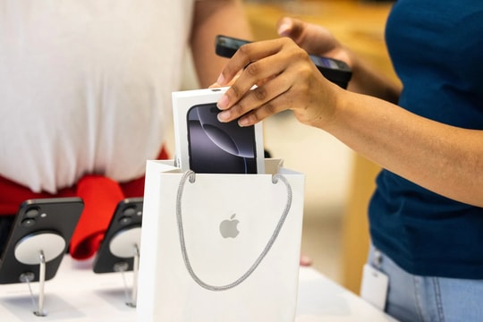 Tương lai Apple phụ thuộc vào các khoản đầu tư nhỏ hơn, thay vì sản phẩm bom tấn tiếp theo tầm cỡ iPhone