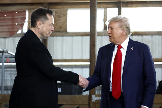 Đảng Dân chủ gọi Elon Musk là ‘tổng thống’, đội ngũ của ông Trump phản ứng dữ dội