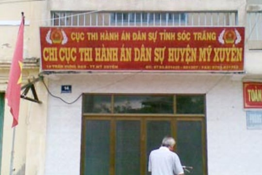 Bắt tạm giam cựu chấp hành viên chi cục thi hành án dân sự huyện ở Sóc Trăng