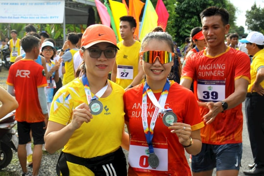 An Giang: Hơn 400 người tham gia giải marathon Cù Lao Xanh