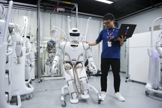 Kỹ sư xây dựng GPT-4 rời OpenAI thành lập startup robot đa năng ở Singapore và Trung Quốc