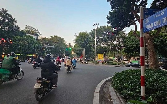 Hà Nội: Nhiều tuyến phố đắt đỏ có giá đất hơn nửa tỉ đồng/m2