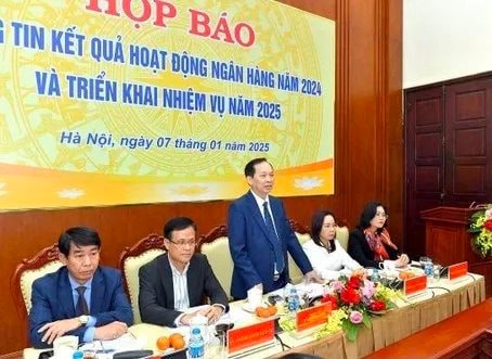 Năm 2024, các ngân hàng đã bơm ra nền kinh tế hơn 2 triệu tỉ đồng