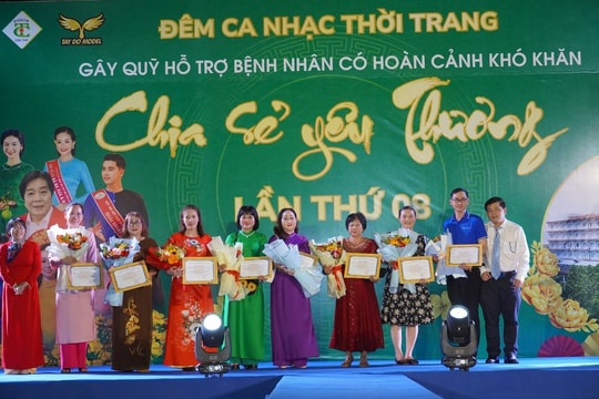 Bệnh viện đa khoa Trung ương Cần Thơ tổ chức chương trình 'Chia sẻ yêu thương' lần 8 hỗ trợ bệnh nhân hoàn cảnh khó khăn