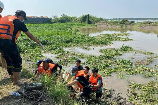 Bến Tre: Tìm thấy thi thể 3 nạn nhân mất tích trên sông Tiền