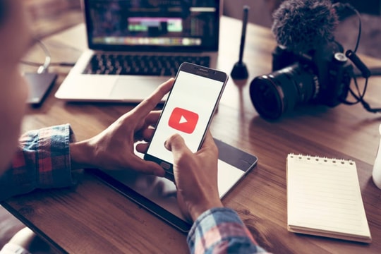 YouTube tròn 20 tuổi vào ngày 14.2: Hơn 500 giờ video được tải lên mỗi phút, Shorts có hơn 70 tỉ lượt xem/ngày