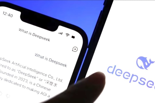 Các công ty và chính quyền ở Trung Quốc đổ xô áp dụng mô hình AI DeepSeek, nhiều người sợ mất việc