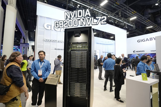 Nvidia vẫn giữ vững ngôi vương khi cuộc đua AI ngày càng khốc liệt