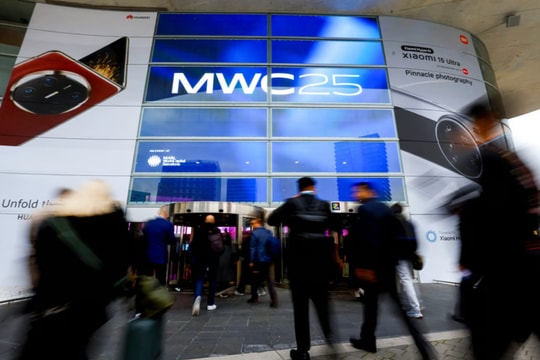 MWC 2025: Các hãng smartphone Trung Quốc nhờ AI của Google để cạnh tranh với Apple và Samsung ở nước ngoài