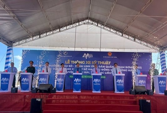 Bạc Liêu: Thông xe 2 tuyến đường thuộc dự án nâng cấp cơ sở hạ tầng đồng muối Đông Hải