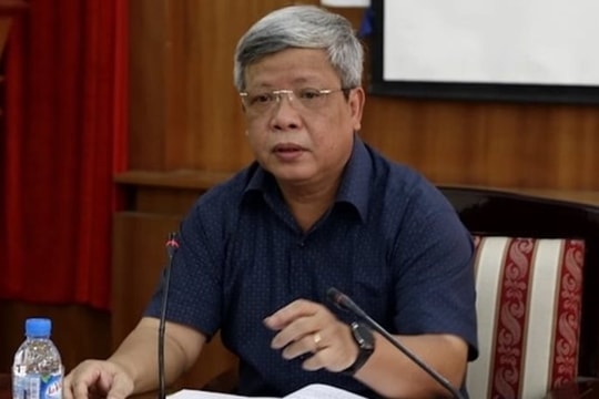 Cựu Thứ trưởng TN-MT Nguyễn Linh Ngọc chuẩn bị hầu tòa