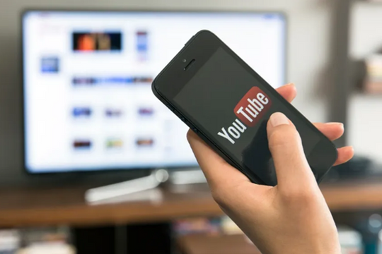 Hơn 20 tỉ video clip được tải lên Youtube trong 20 năm