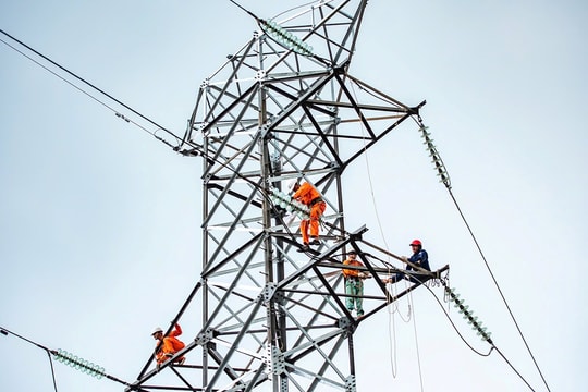 Nửa thập kỷ giải phóng miền Nam: EVNSPC cán đích 50 công trình 110kV