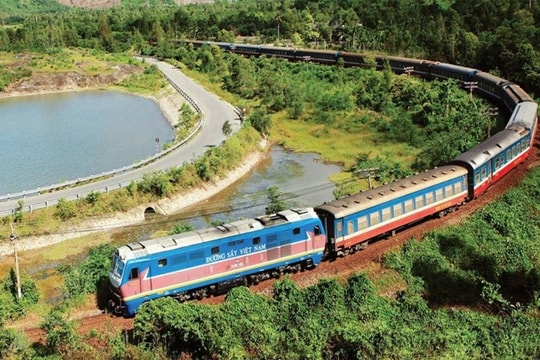 Thủ tướng chỉ đạo đẩy nhanh tiến độ dự án đường sắt Lào Cai - Hà Nội - Hải Phòng