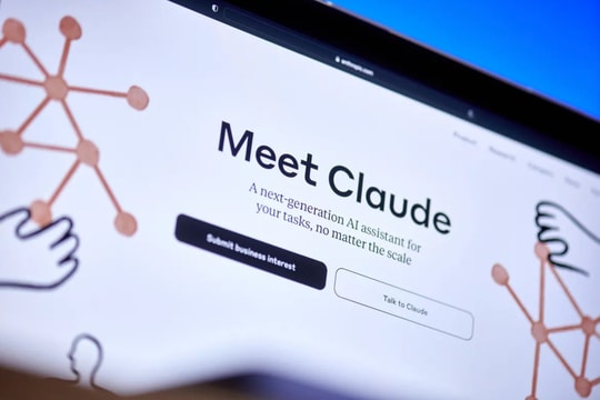 Apple hợp tác với đối thủ của OpenAI xây dựng nền tảng phần mềm AI thay thế lập trình viên