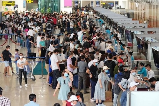 Hành khách nên dùng VNeID khi làm thủ tục bay