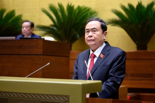 Chủ tịch Quốc hội: Nhiều cán bộ đã hy sinh quyền lợi cá nhân vì sự phát triển chung của đất nước